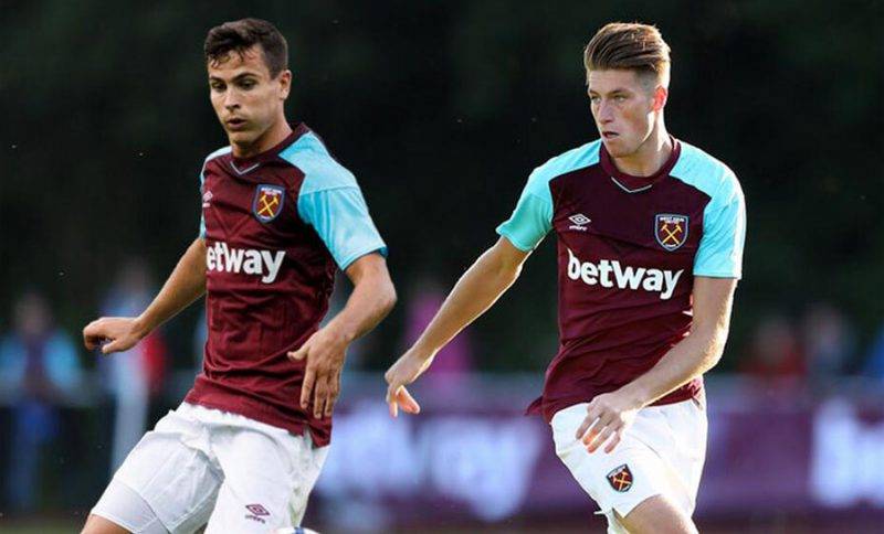 我们两队目 我们两队目