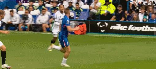 fec, 球员会跟随, 的情况