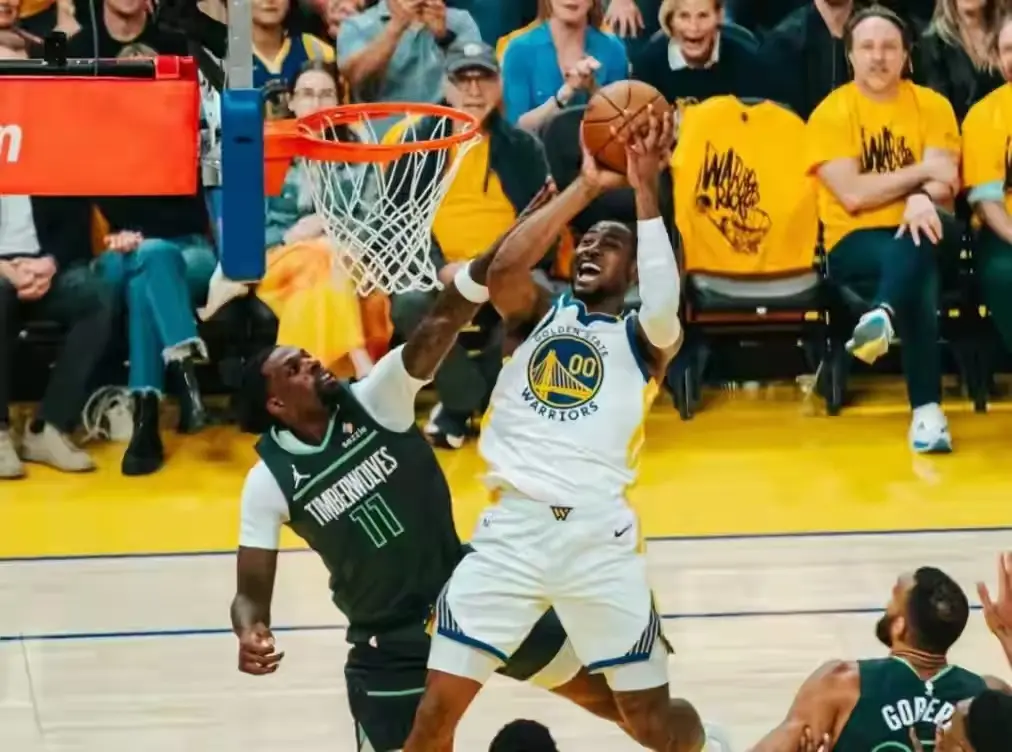 他想要中产, 在近期签下