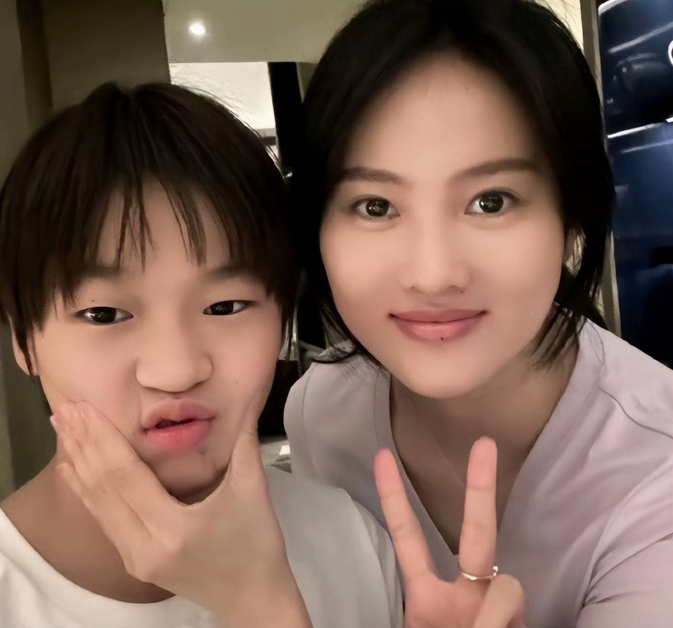 MDCqZ, 体育学院院 MDCqZ, 体育学院院