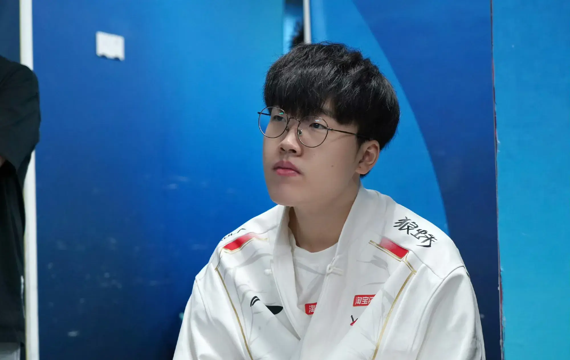 对于游戏版, s成为整个