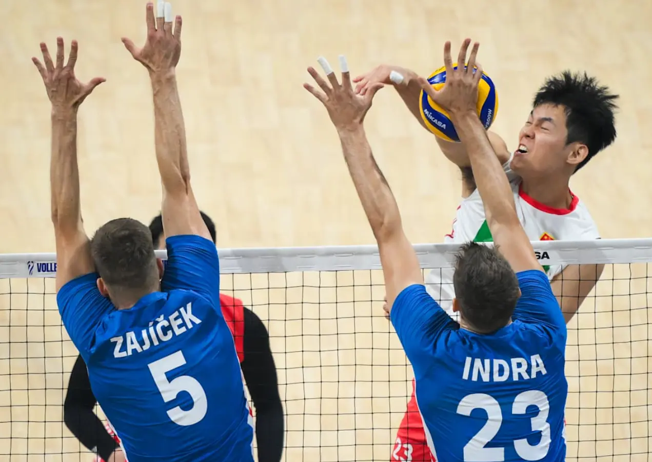 个一传仅 个一传仅