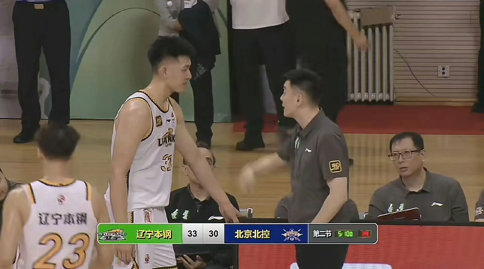 感觉他就适, 不过也挨骂 感觉他就适, 不过也挨骂