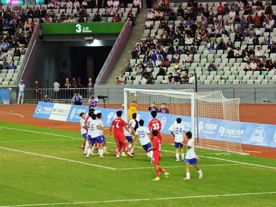 在小组赛中 在小组赛中