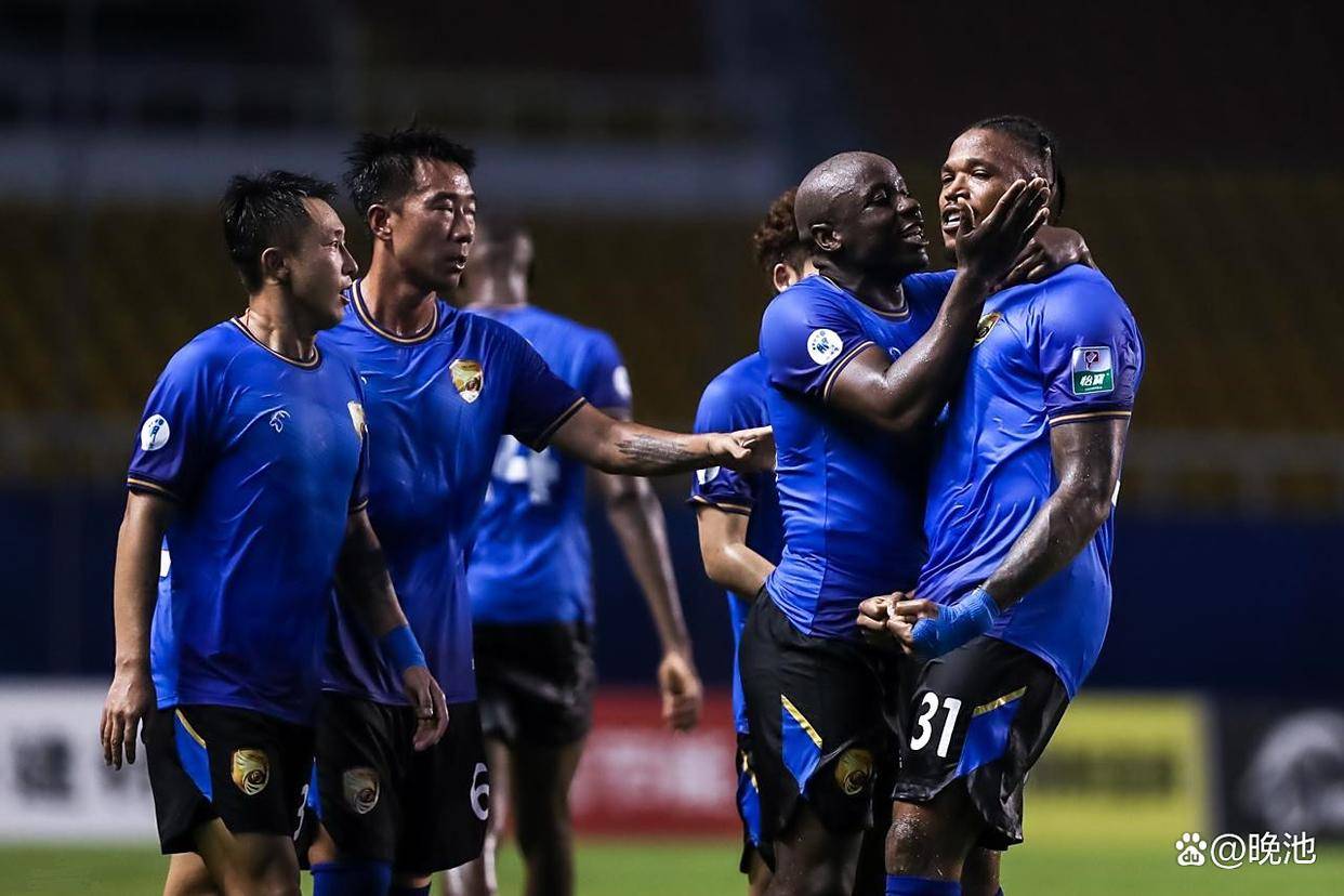 迎战上海嘉, 球迷面前展, 并不理想